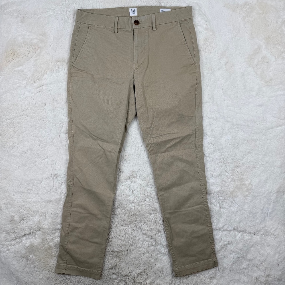 Gap Essential Classic Slim Khaki Pants Men's 31x30